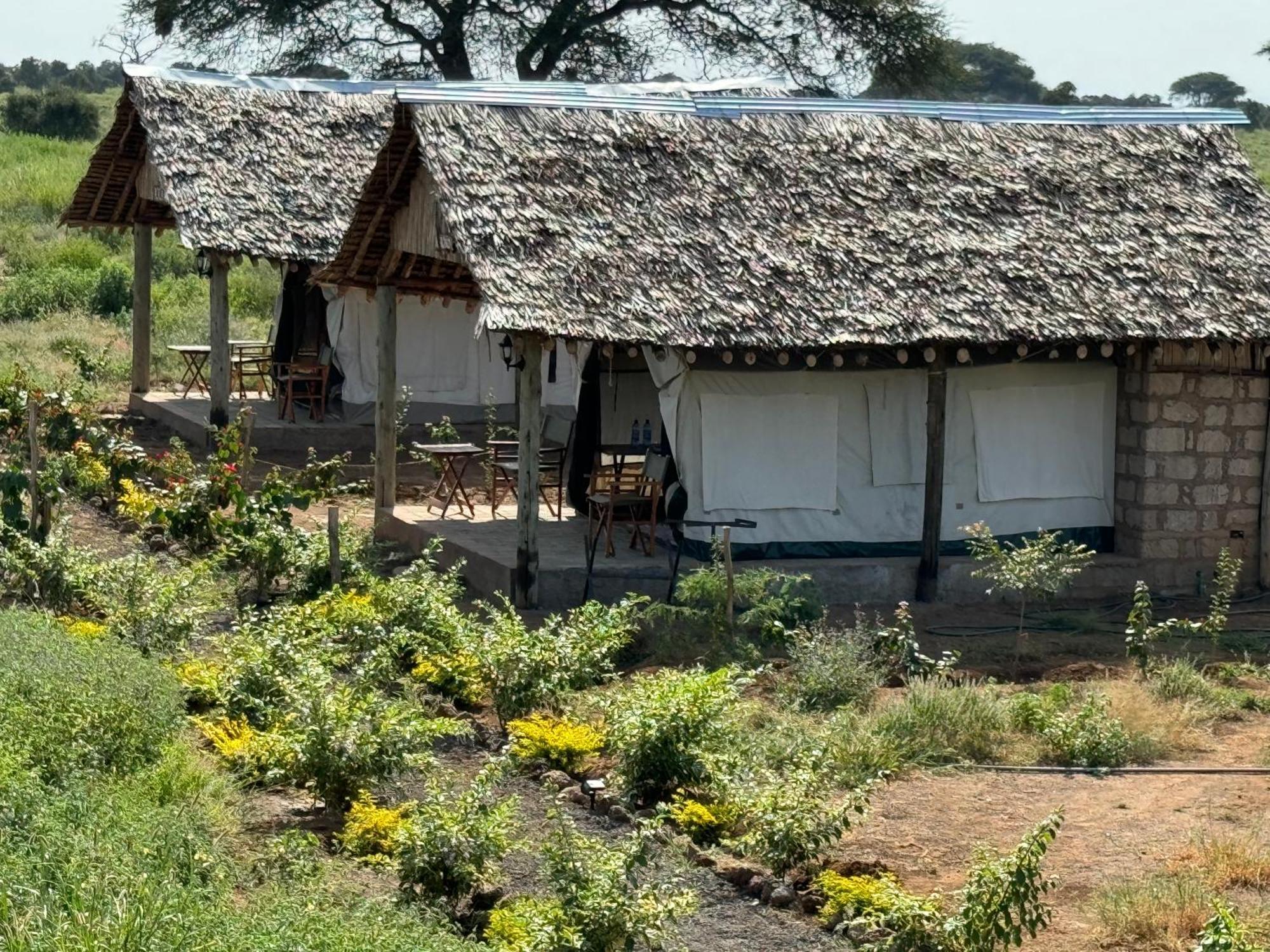 Amboseli Discovery Camp Exterior foto