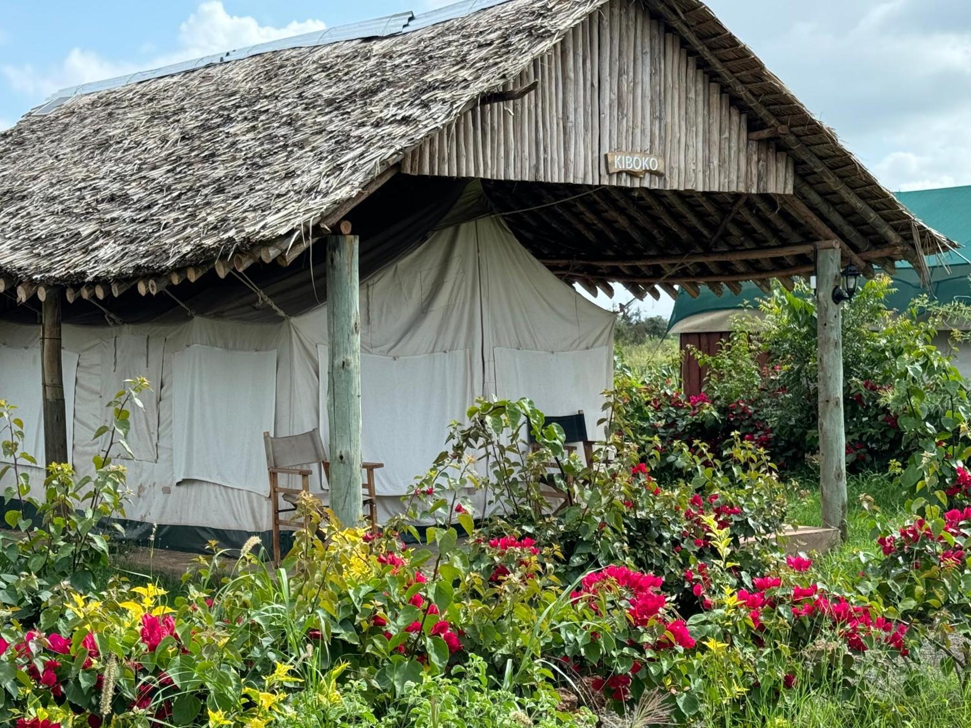 Amboseli Discovery Camp Exterior foto